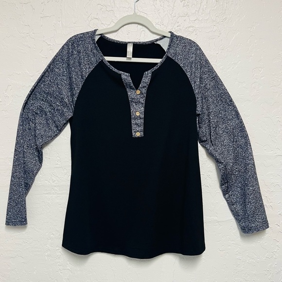 Noracora Black Gray Raglan Long Sleeve Women's Top - Picture 2 of 6